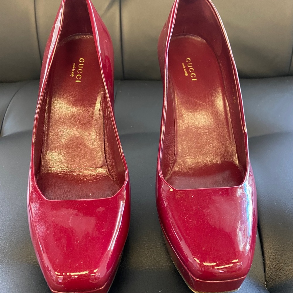 Gucci shoes